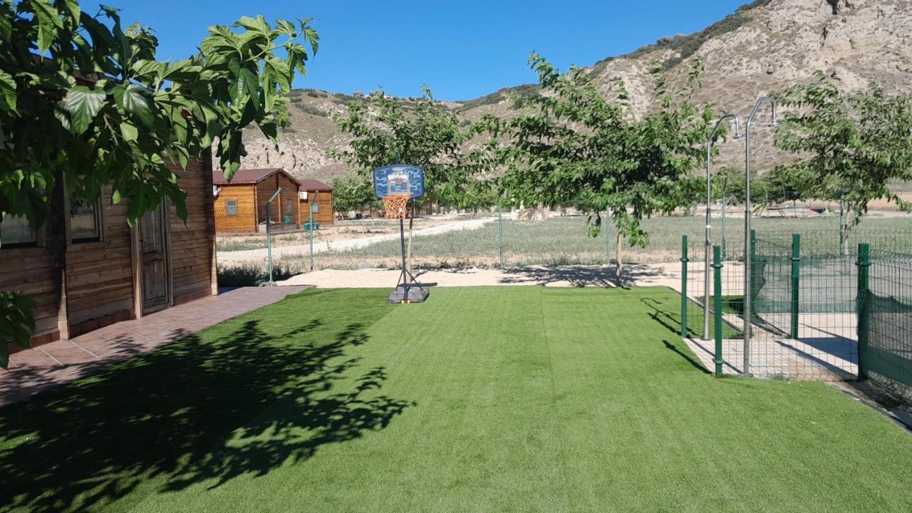 Granja Escuela Con Bungalows San Martín de la Vega Eksteriør bilde